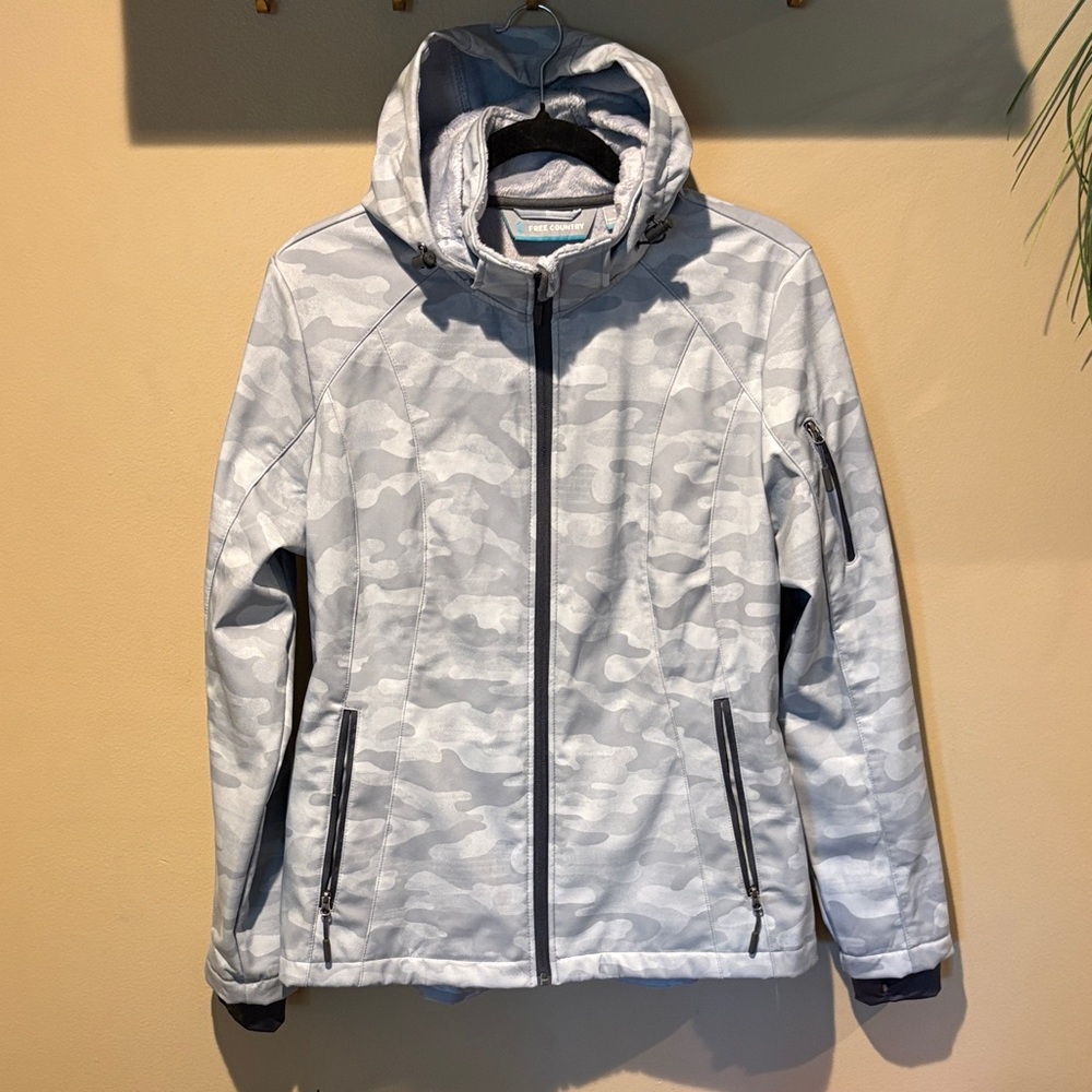 Free Country Women's Light Gray Camouflage Ski Jacket